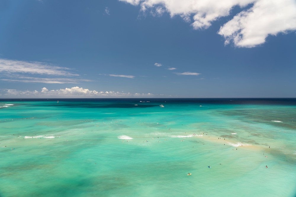 Tower Diamondhead Ocean 1bedroom Suite, Newly Renovated - Photo 2