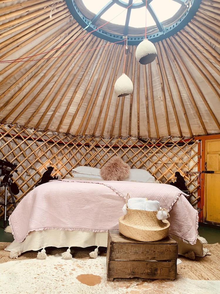 Deluxe Triple Room, Shared Bathroom, Garden View (Mongolian Yurt) photo 2