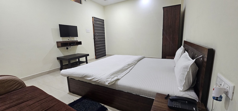 Deluxe Double Room photo 3