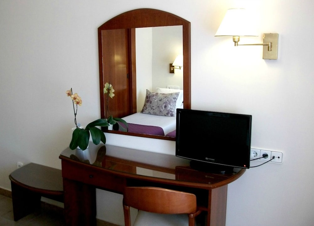 Standard Triple Room photo 3