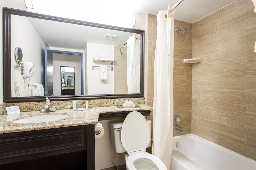 Double Room, 2 Double Beds, Non Smoking, Ocean View photo 2