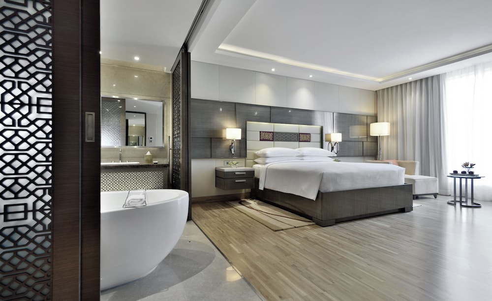 Room, 2 Double Beds, City View