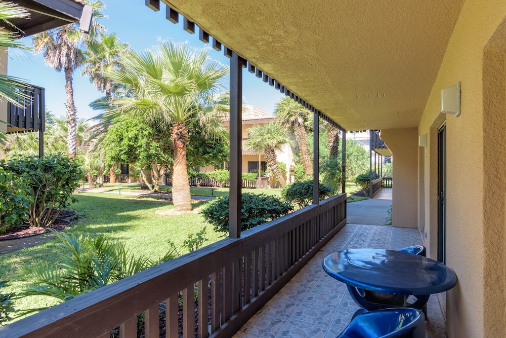 Family Condo, 3 Bedrooms, Courtyard View, Ground Floor photo 1