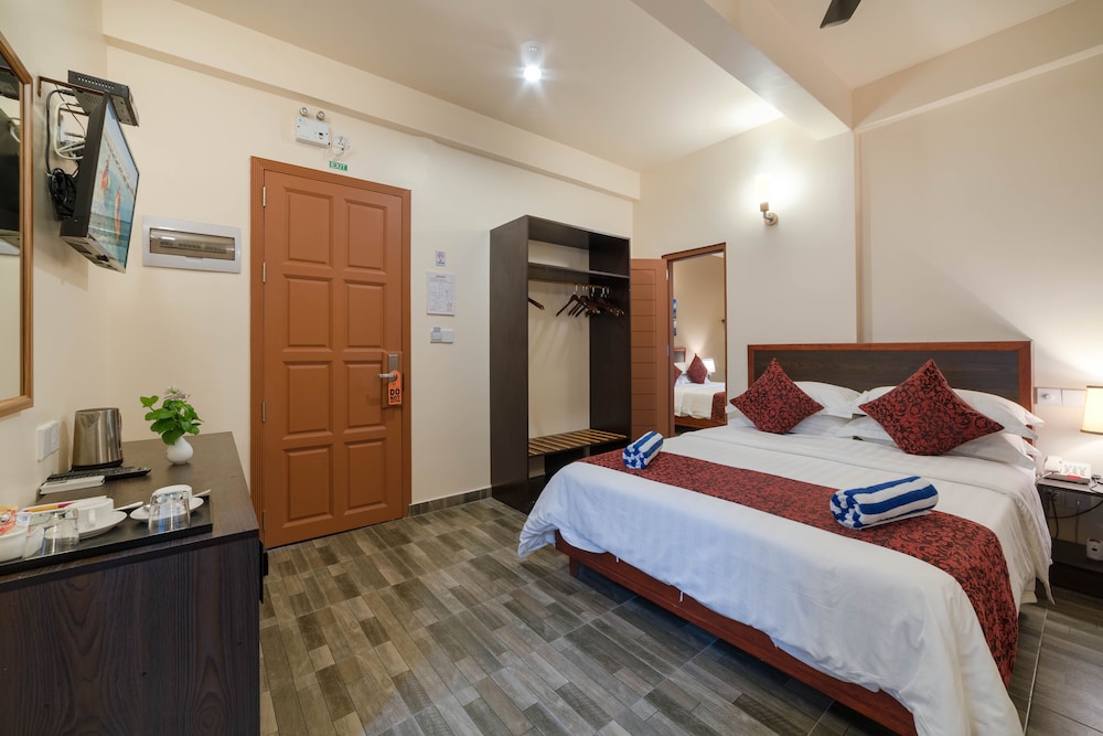 Comfort Room, 1 Queen Bed photo 3