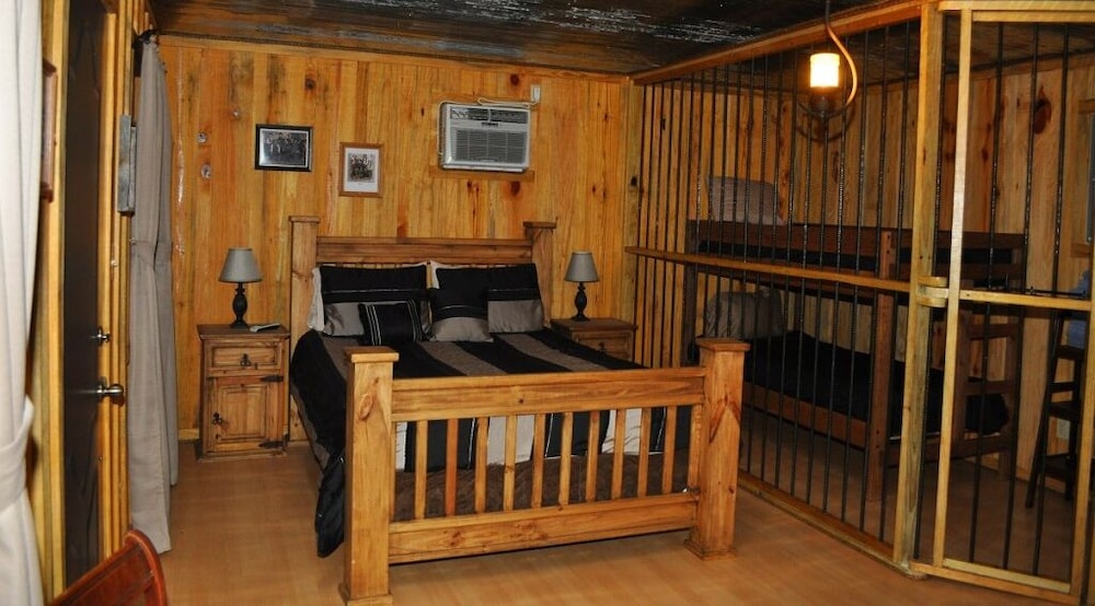 Classic Cabin