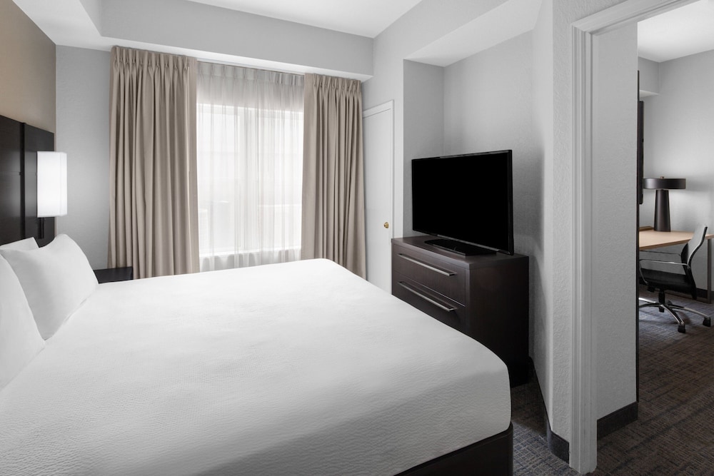 Suite, 1 Bedroom photo 2