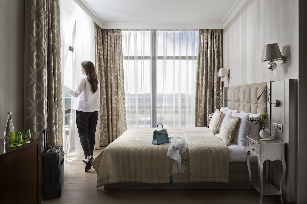 Classic Double Room, Garden View