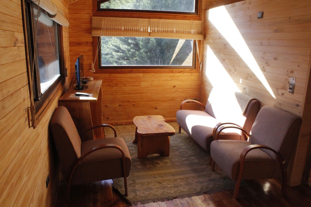 Comfort Quadruple Room, 2 Bedrooms, Private Bathroom (Tineo) photo 2