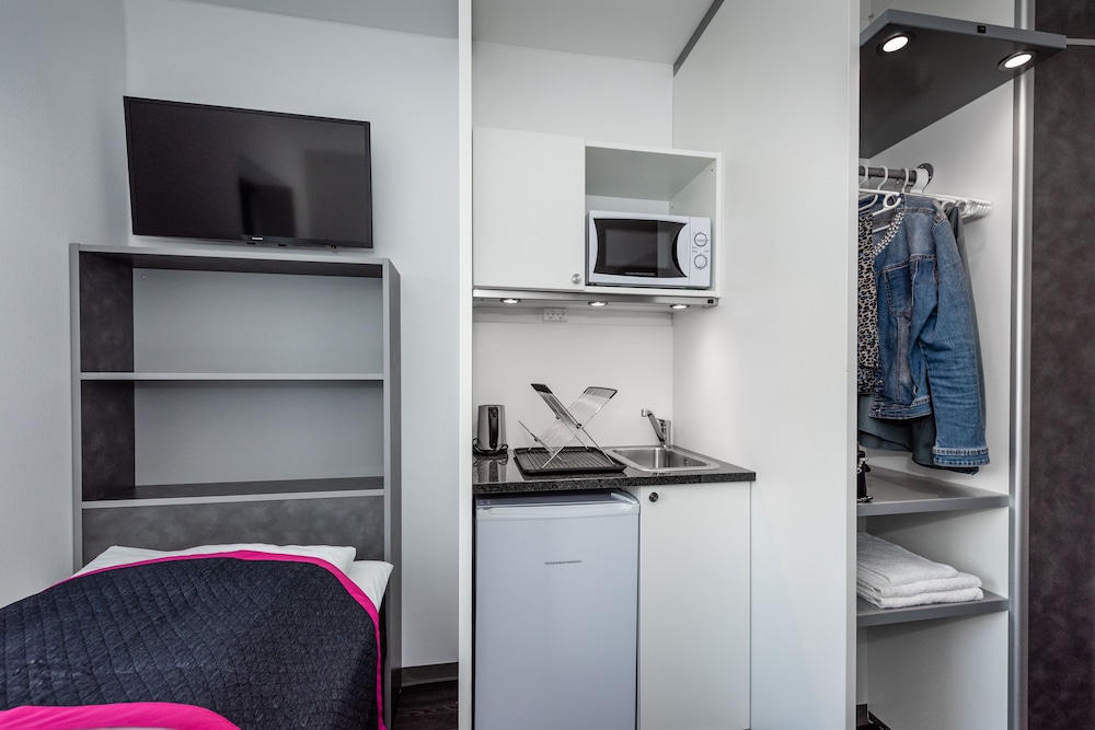 Studio, 1 Twin Bed, Kitchenette