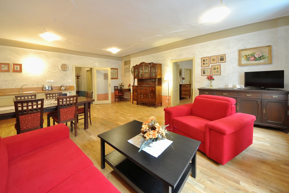 Apartment, 1 Bedroom (6 Adults) photo 3