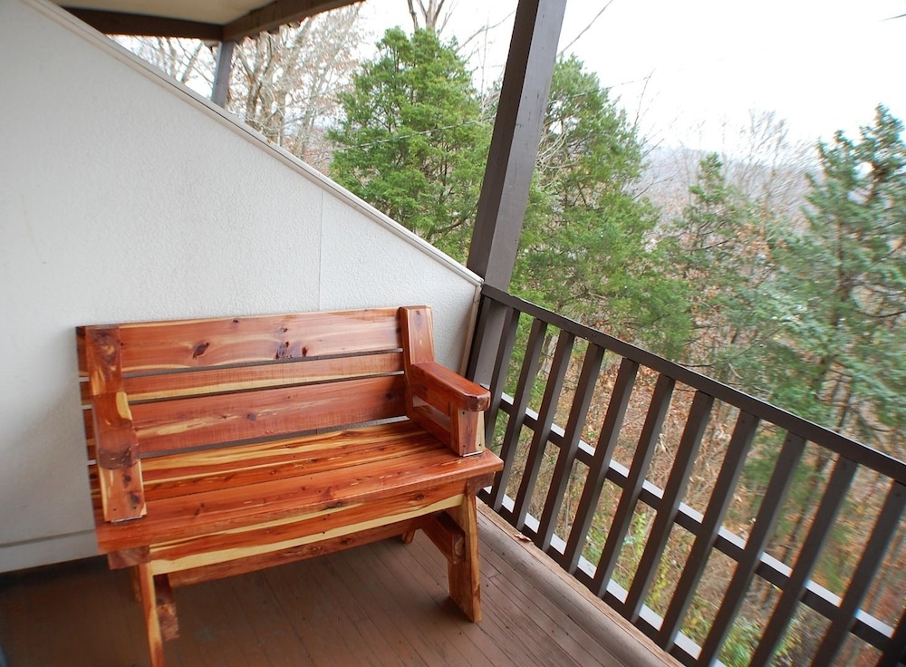 Premium Room, 1 Queen Bed, Balcony