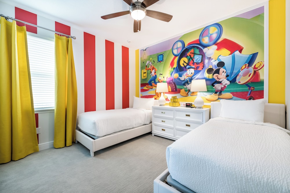 Elite House, Private Pool (12 Bedrooms Westside)