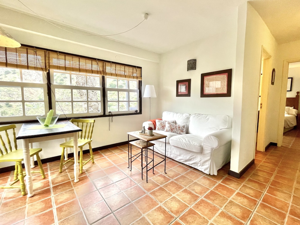 Exclusive Apartment, 1 Double Bed, Pool View