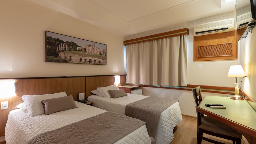 Deluxe Triple Room - Photo 1