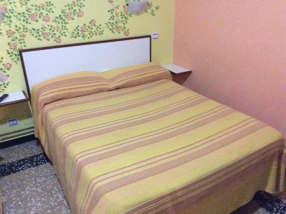Double Room, 1 Queen Bed, Non Smoking