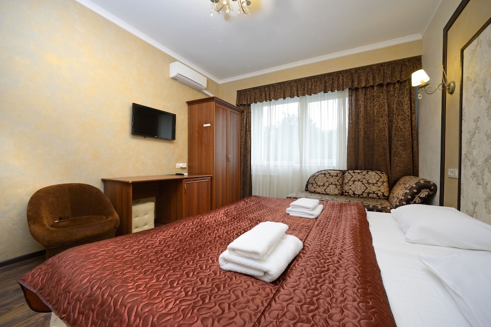 Family Twin Room