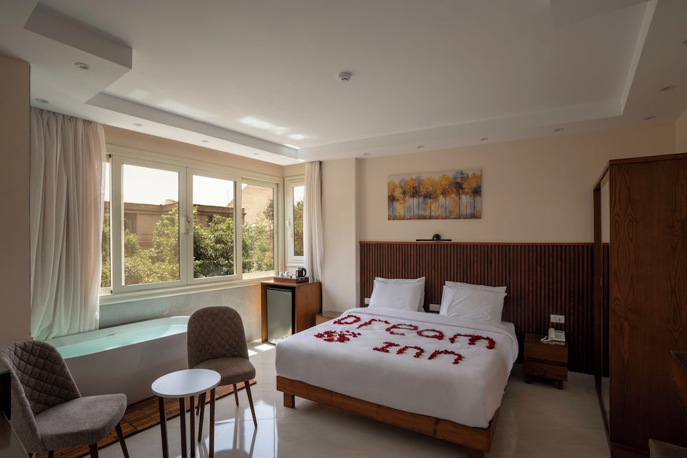 Panoramic Double Room, City View