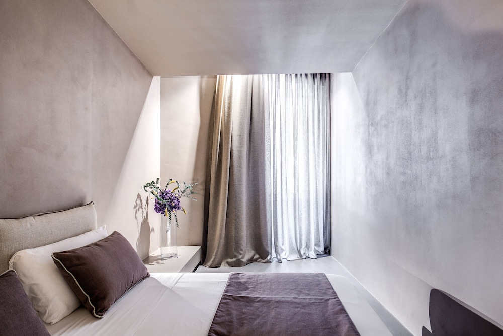 Premium Triple Room photo 3