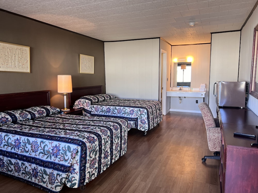 Standard Double Room, 2 Double Beds, Non Smoking, Park View