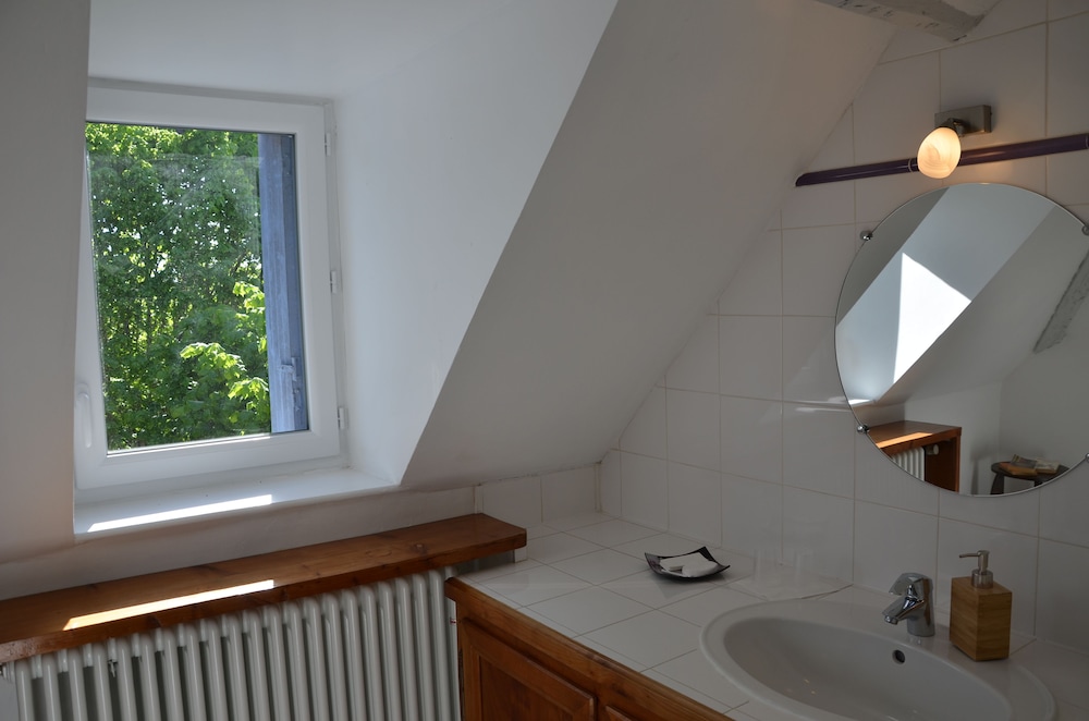 Room (Iris) photo 3