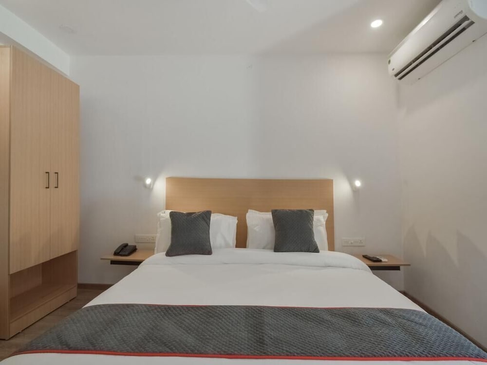 Standard Double Room - Photo 2