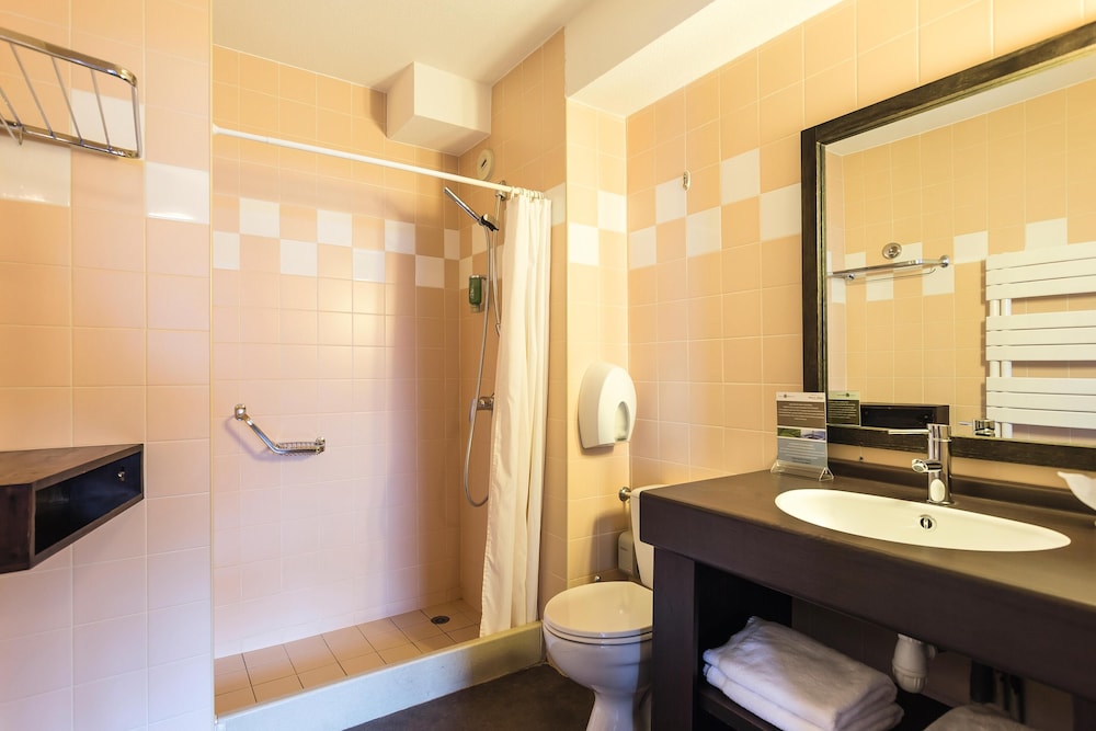 Classic Quadruple Room photo 3