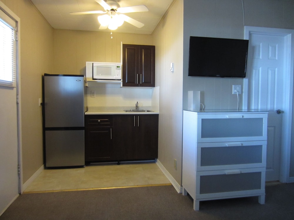 Studio, 1 Queen Bed with Sofa bed, Kitchenette, Beachfront photo 2