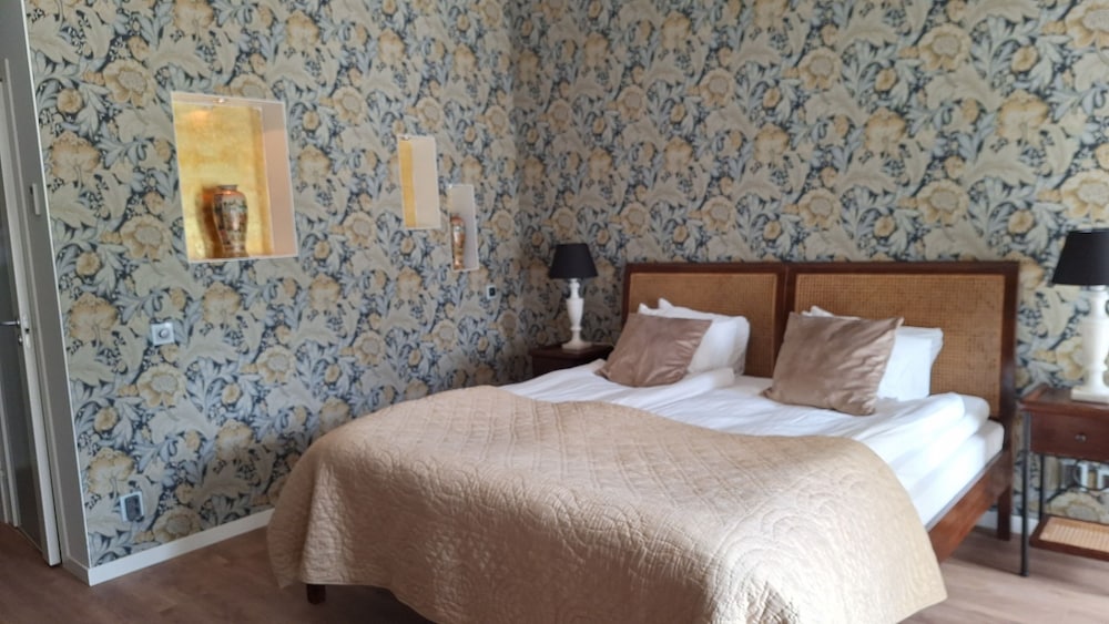 Classic Double Room, Garden View photo 1