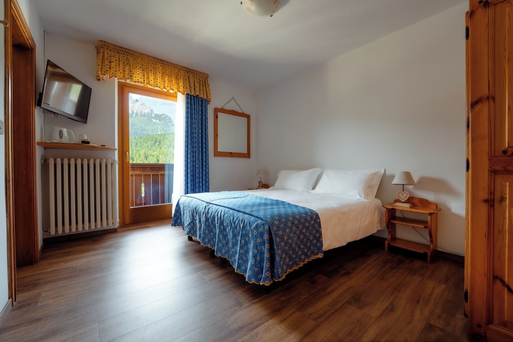 Basic Double Room