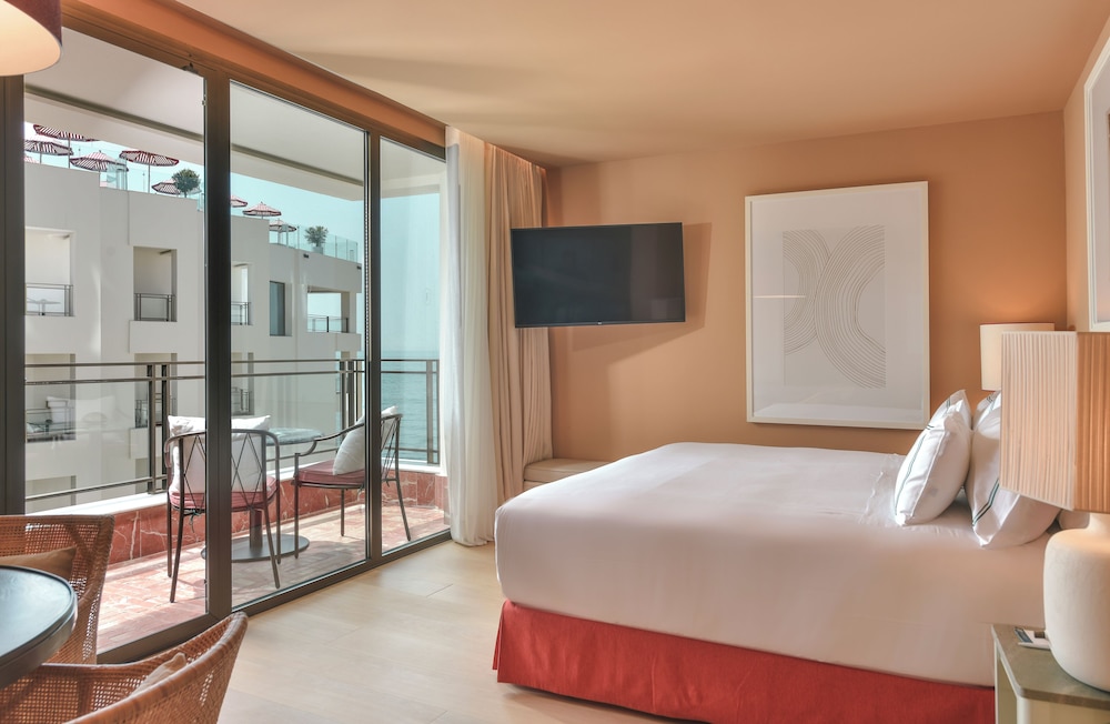 Junior Room, Partial Sea View (3 Adults)