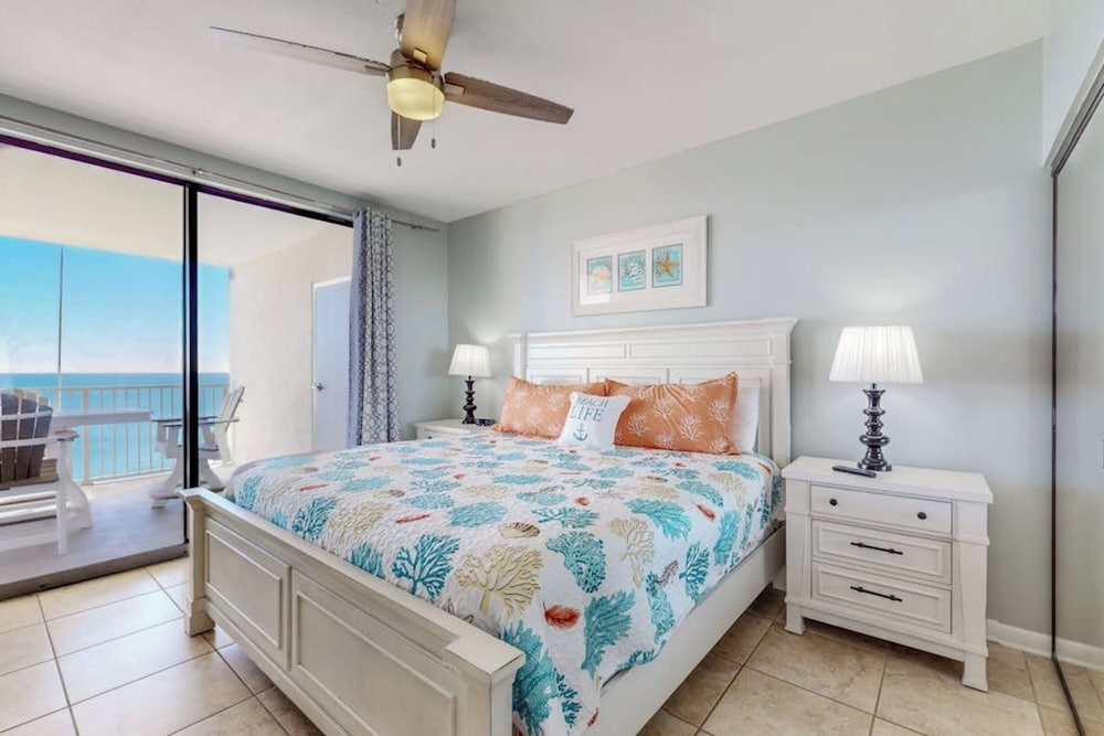 Signature Condo, Beach View