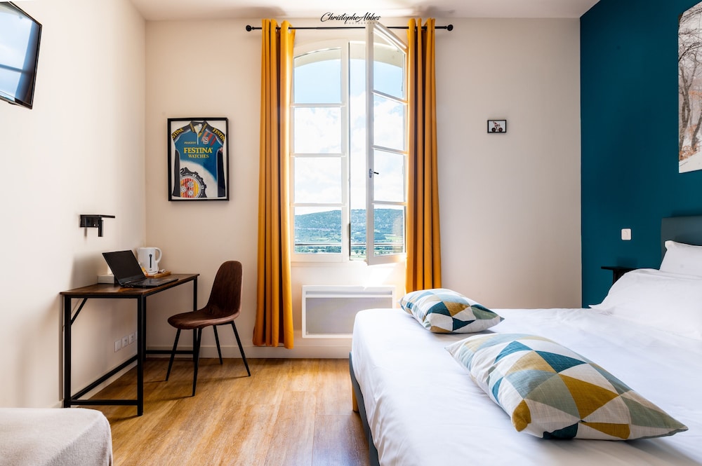 Superior Room, Valley View
