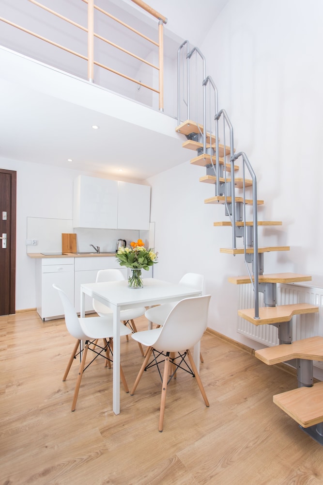 Standard Studio Suite, 1 Bedroom photo 2
