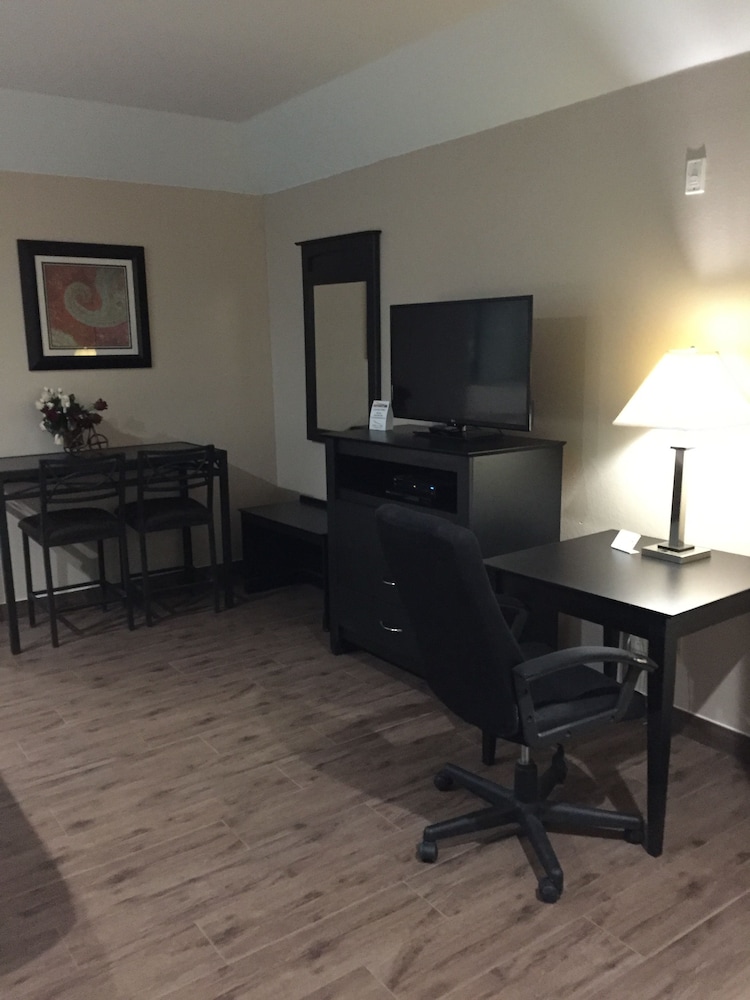 Double Room - Photo 3