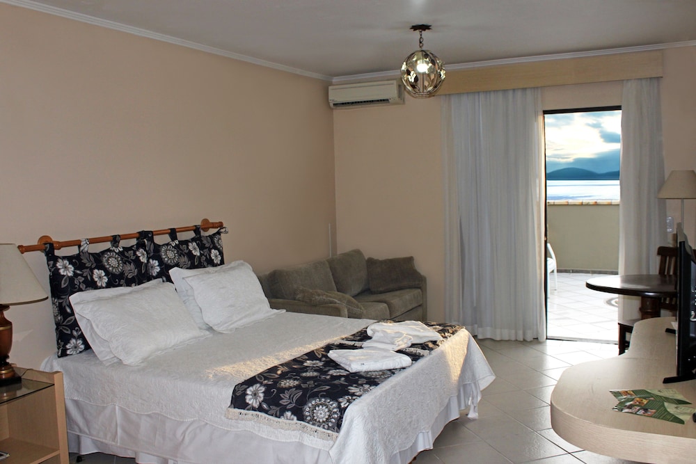 Executive Room photo 2