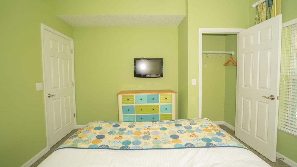 Standard Suite, 2 Bedrooms, Non Smoking, Kitchen - Photo 6