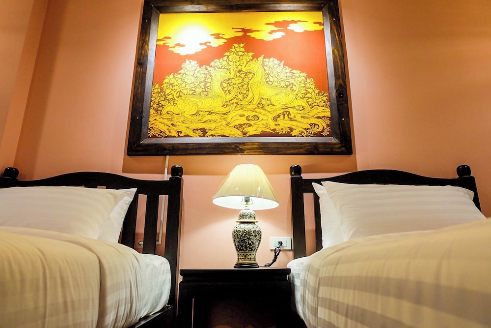 Deluxe Twin Room, Accessible, Non Smoking photo 2