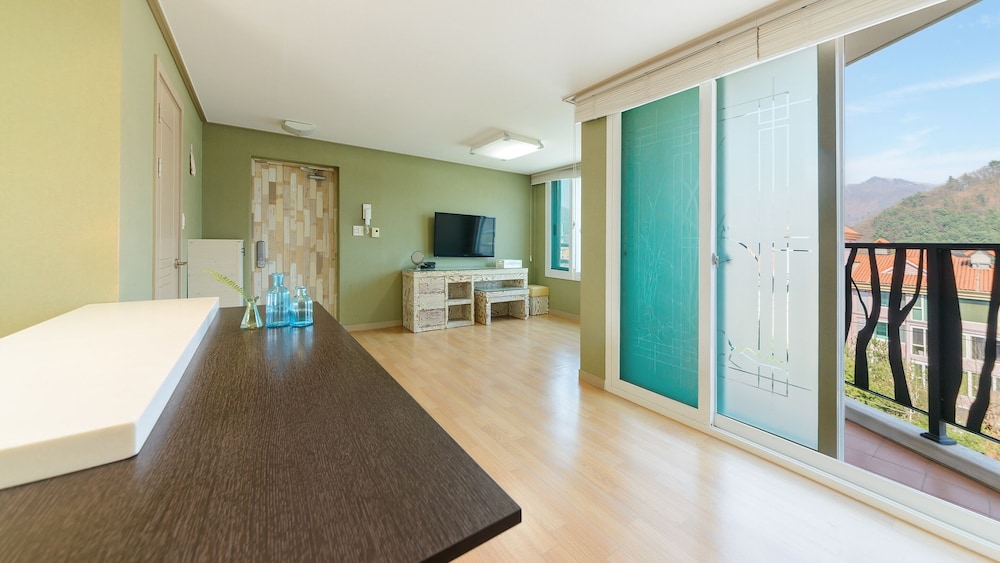 Basic Room, 1 Bedroom (Chintao)