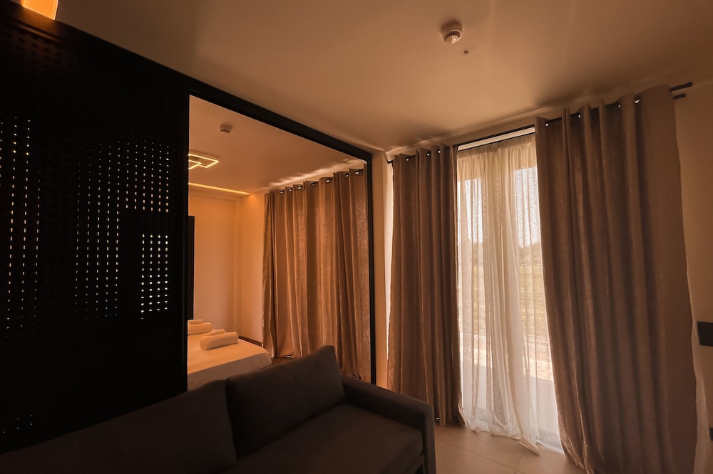 Deluxe Double Room- Private Terrace with Forrest and Sea View - Photo 3