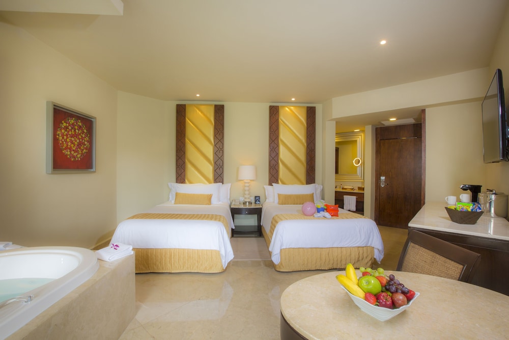 Superior Family Deluxe - Kids & Teens Stay Free