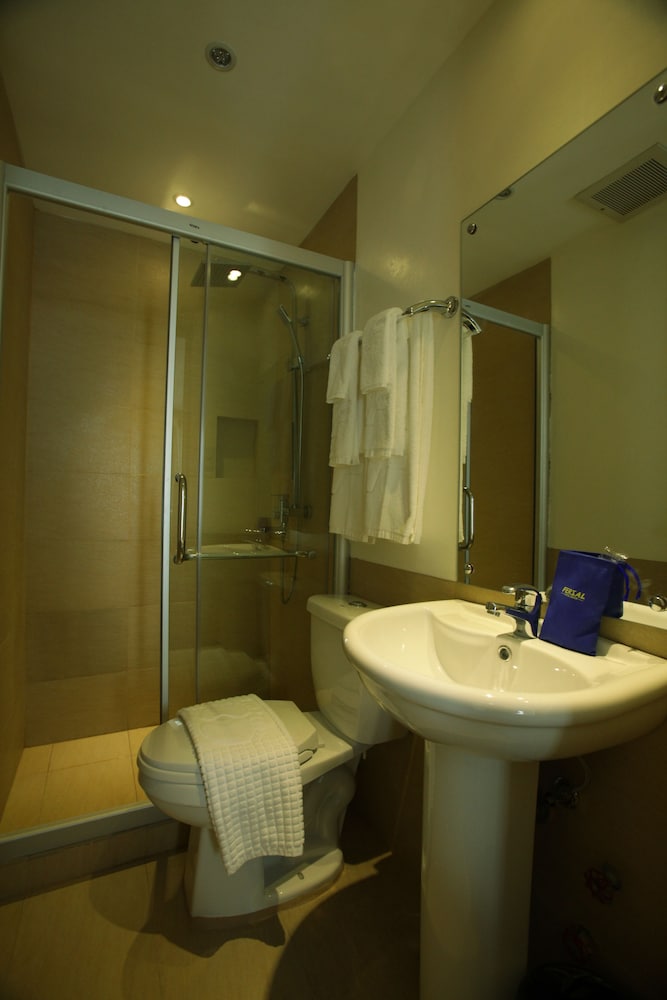 Deluxe Twin Room - Photo 9