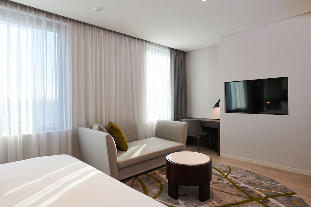 [Special Promotion] Junior Suite Double -14PM check in&out / swimming pool benefits provided twice - Photo 5