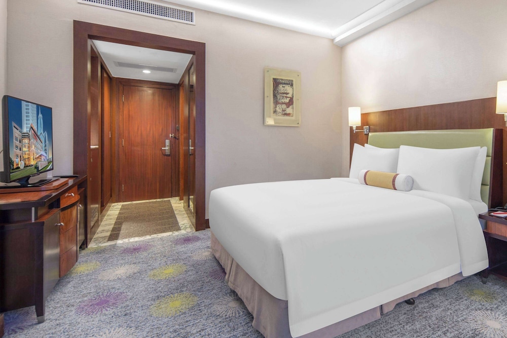 Superior Room, 1 King Bed, Non Smoking - Photo 1