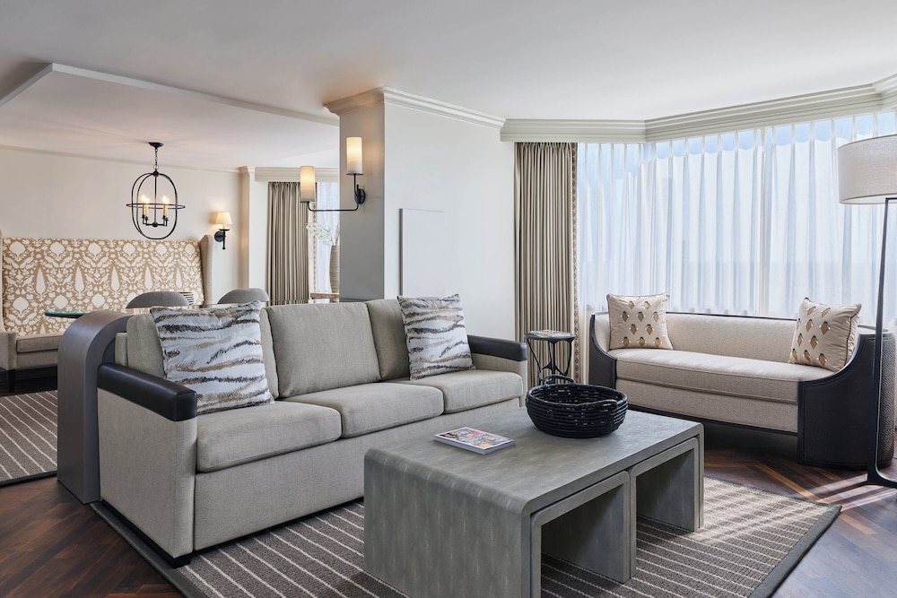 Suite, 1 Bedroom photo 2