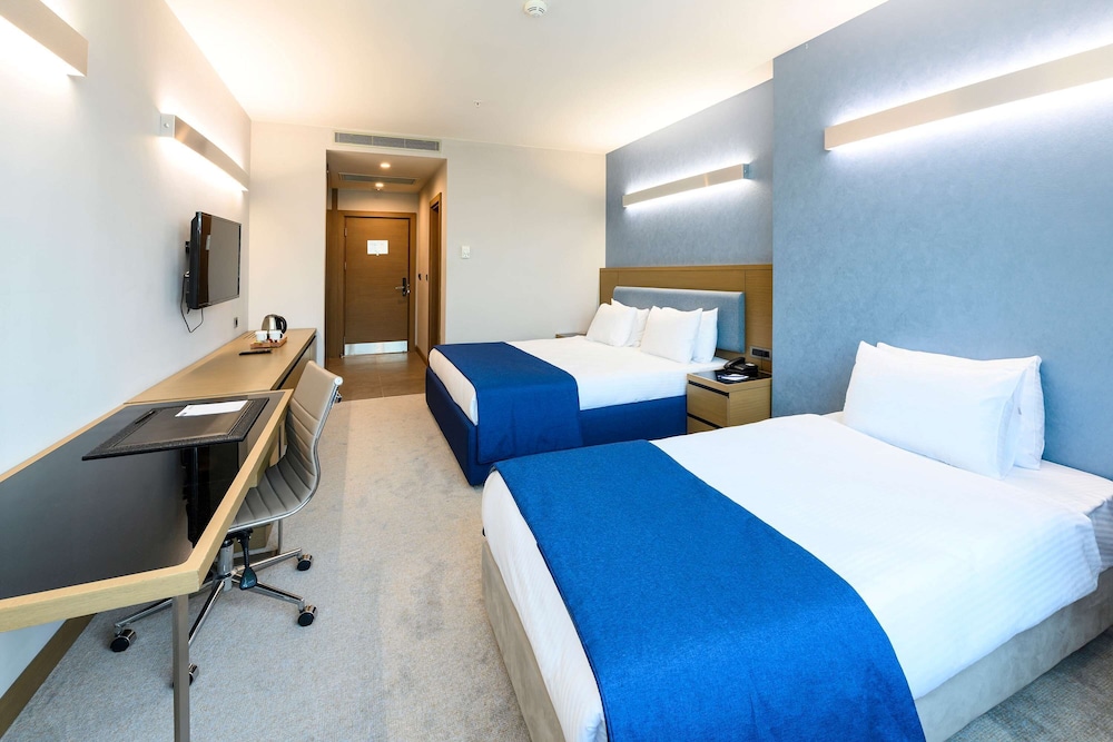 Deluxe Room, Multiple Beds photo 1