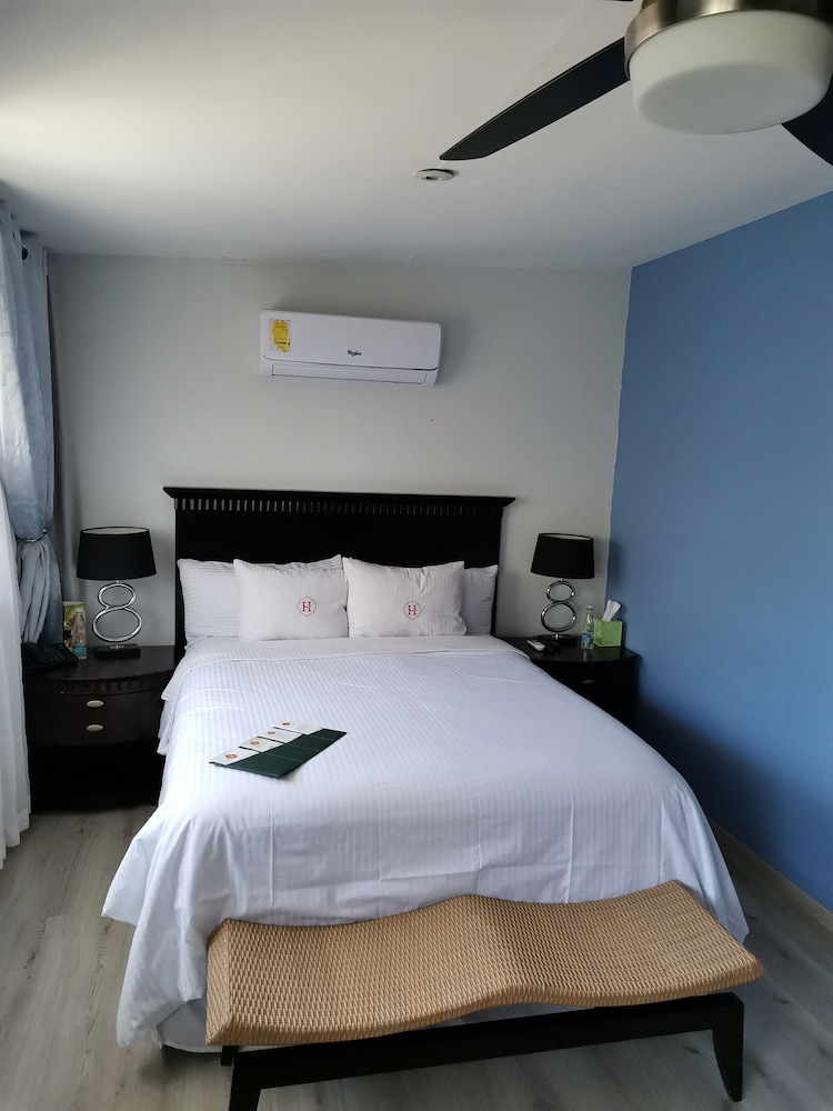 Deluxe Suite, 1 King Bed