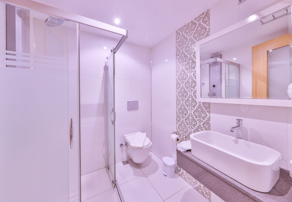 Double Room, Balcony, Garden View photo 2
