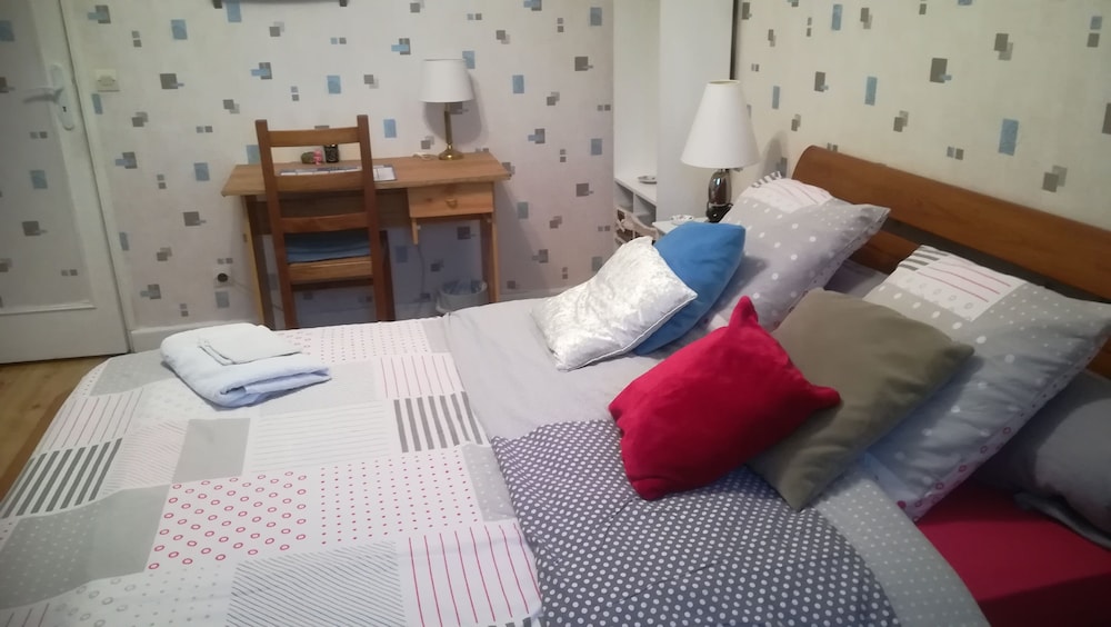Basic Double Room