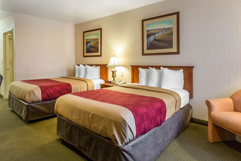Room, 2 Double Beds, Smoking photo 2