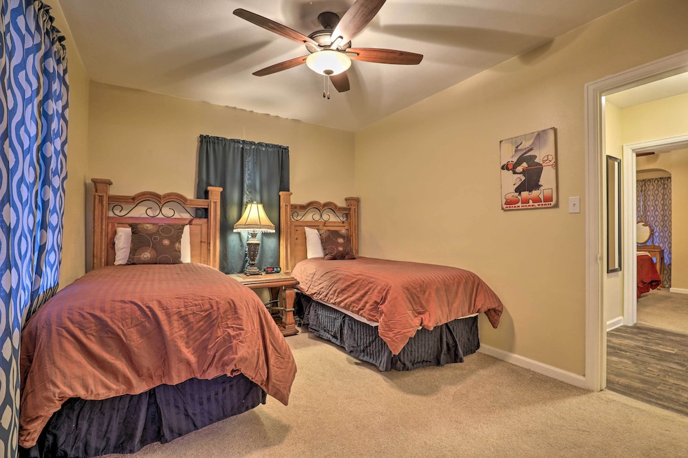 House (4 Bedrooms) photo 2